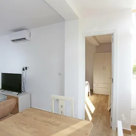 Apartamento Apartament Mariya 18 *